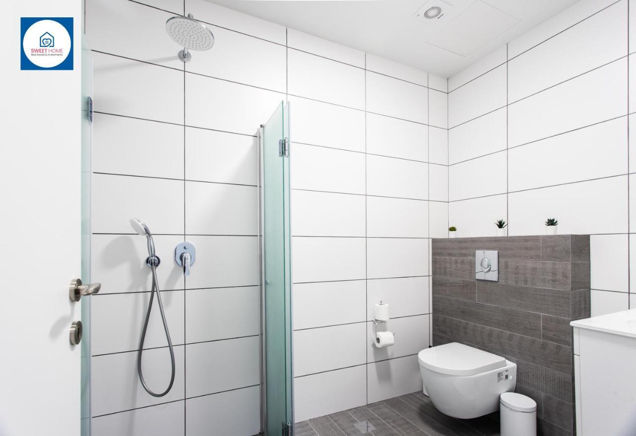Design Apartments In Нетания Экстерьер фото