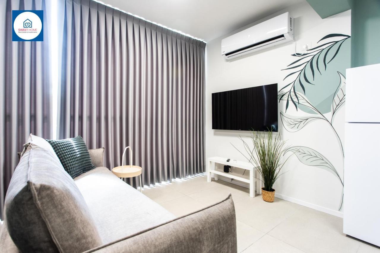 Design Apartments In Нетания Экстерьер фото