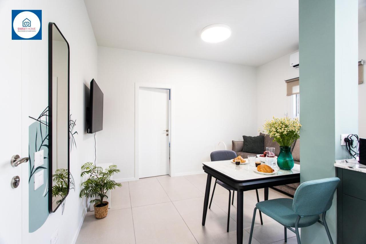 Design Apartments In Нетания Экстерьер фото