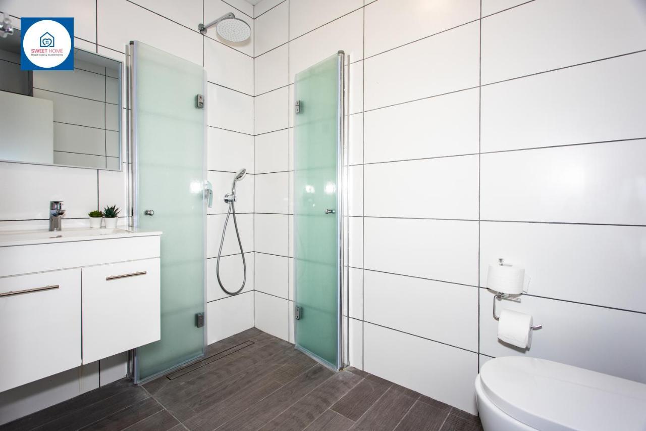 Design Apartments In Нетания Экстерьер фото